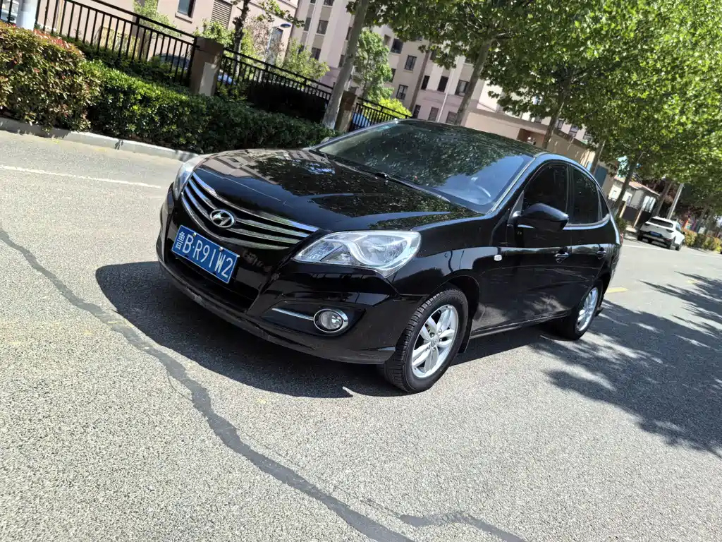 HYUNDAI CELESTA 2012
