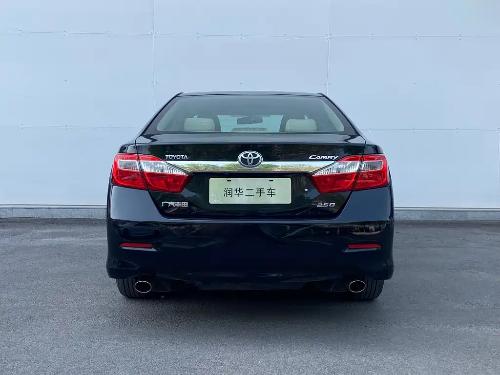 TOYOTA CAMRY 2014