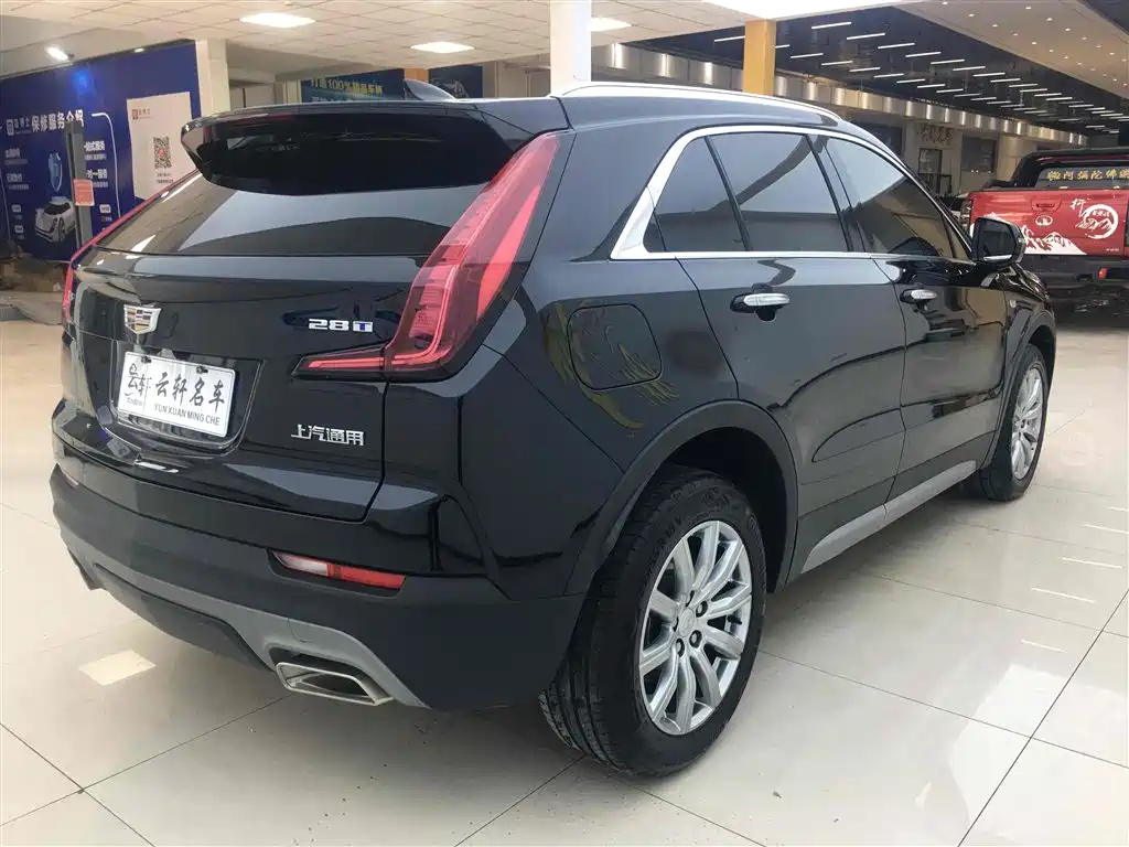 CADILLAC XT4 2023