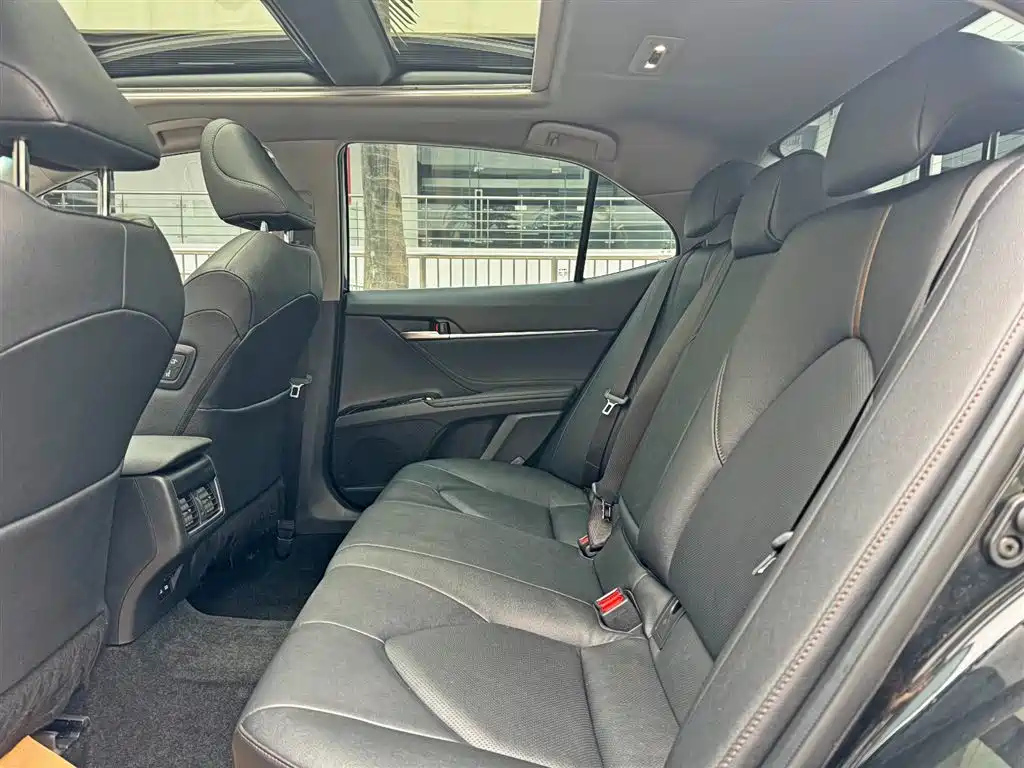 TOYOTA CAMRY 2022