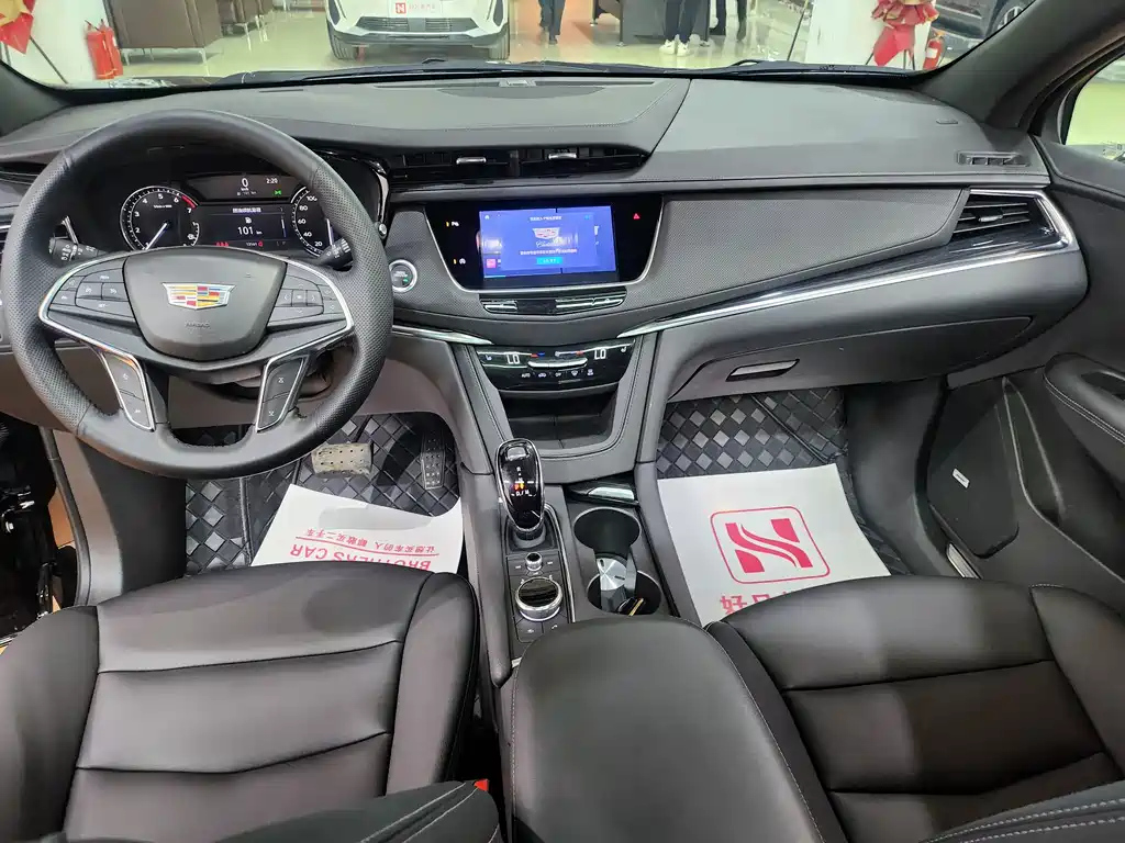 CADILLAC XT5 2023