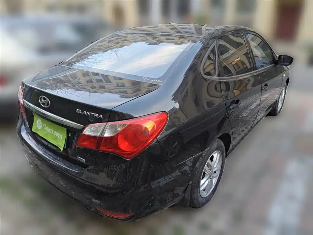 HYUNDAI CELESTA 2011