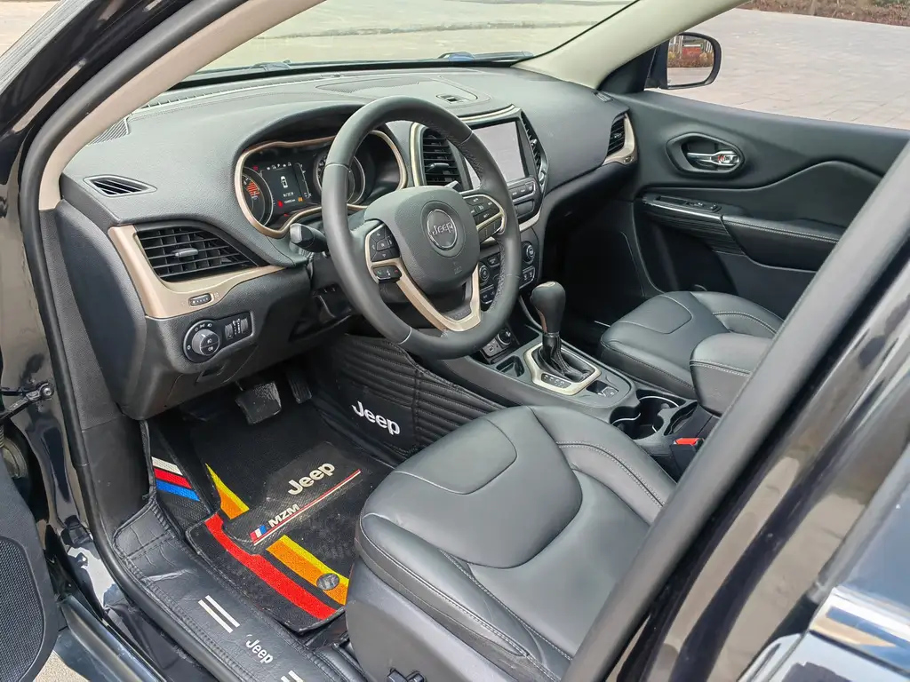 JEEP CHEROKEE 2017
