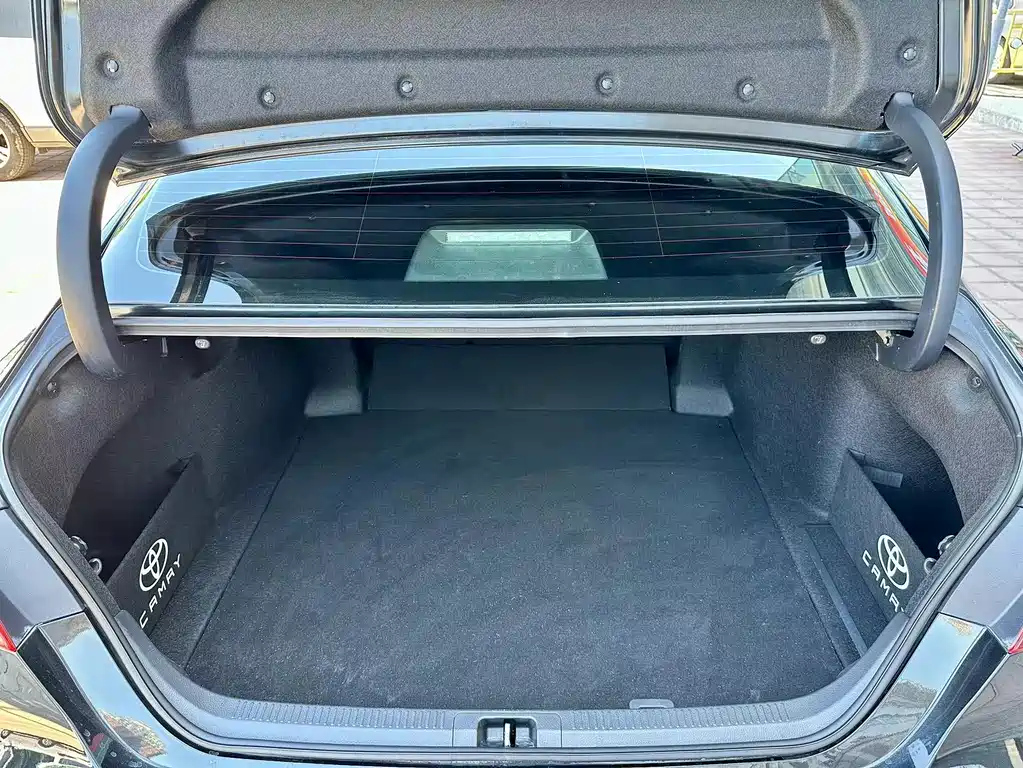 TOYOTA CAMRY 2022
