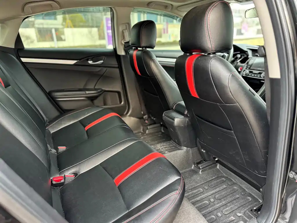 HONDA CIVIC 2019