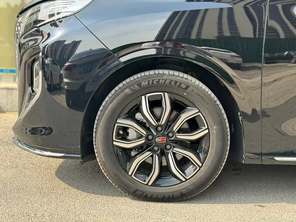 HONGQI HQ9 2023