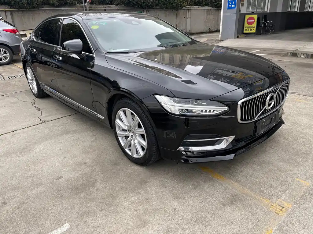 VOLVO S90 2020