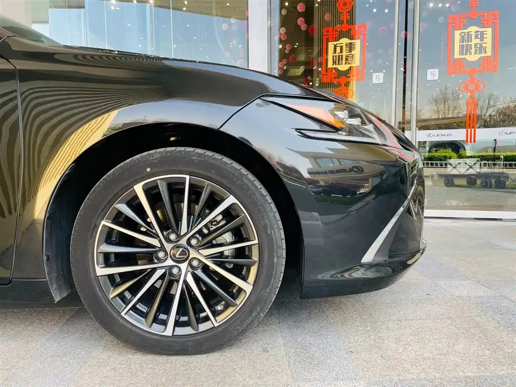 LEXUS ES 2022