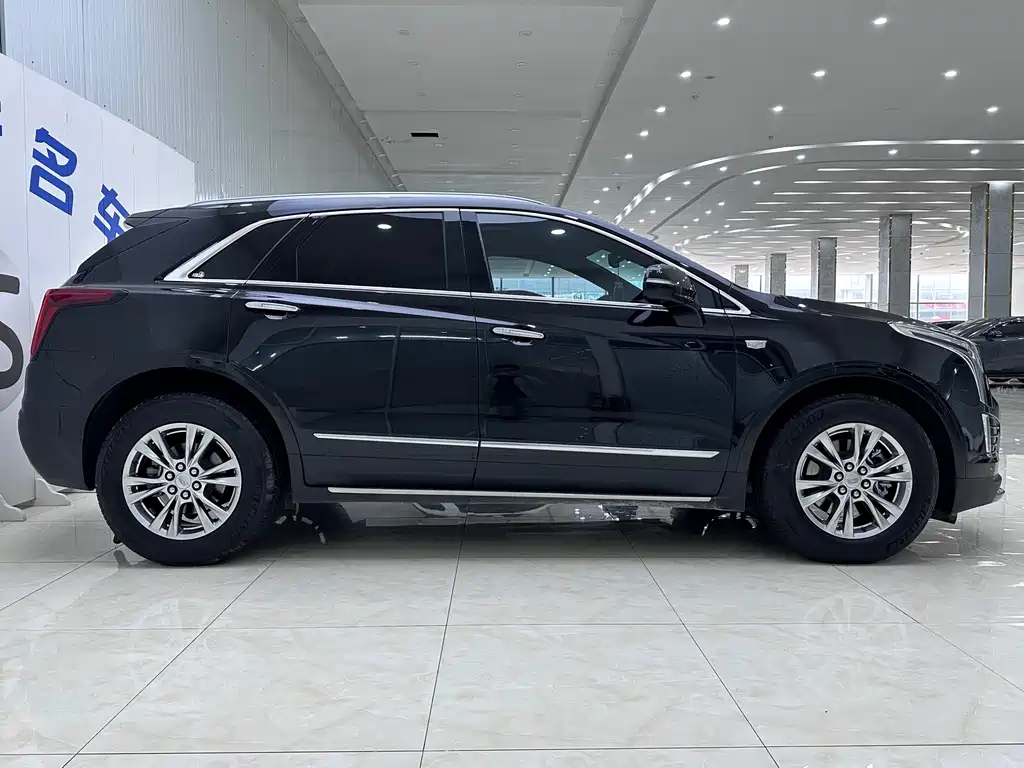 CADILLAC XT5 2022