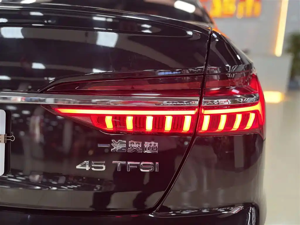 AUDI A6L 2020