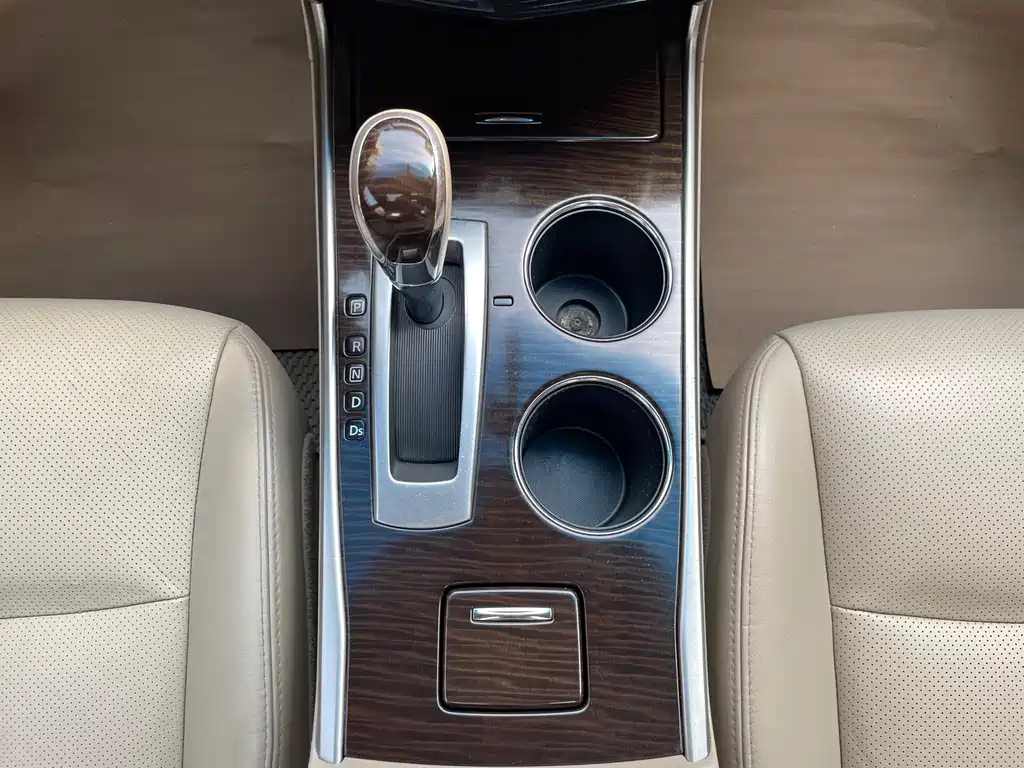 NISSAN TEANA 2014