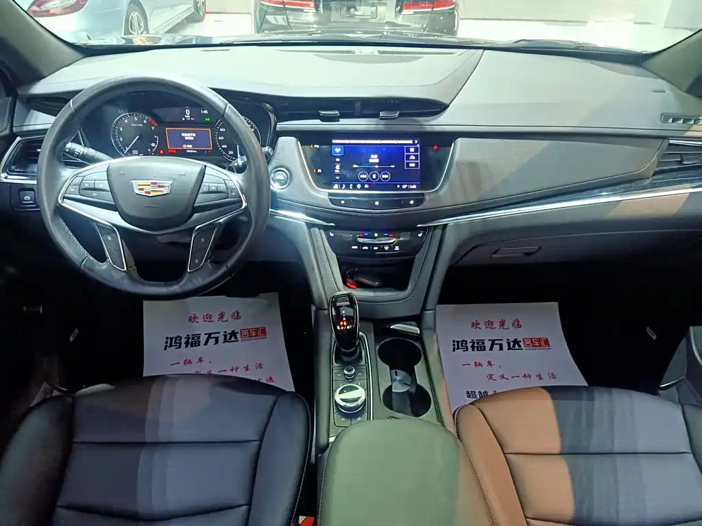 CADILLAC XT5 2021