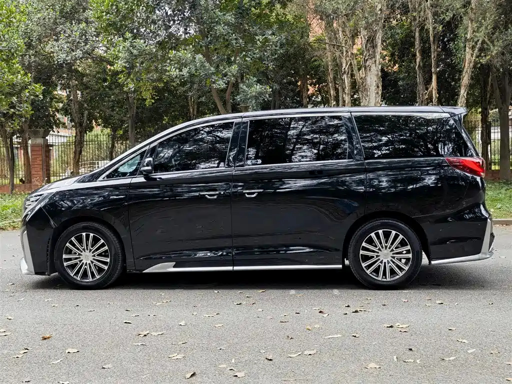 TRUMPCHI M8 2022