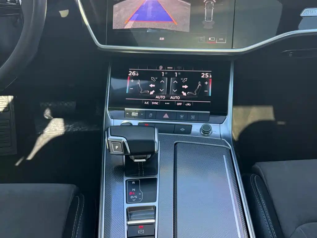 AUDI A6L 2021