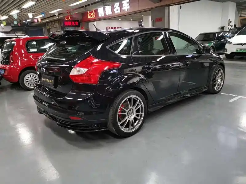 FORD FOCUS IMPORT 2014