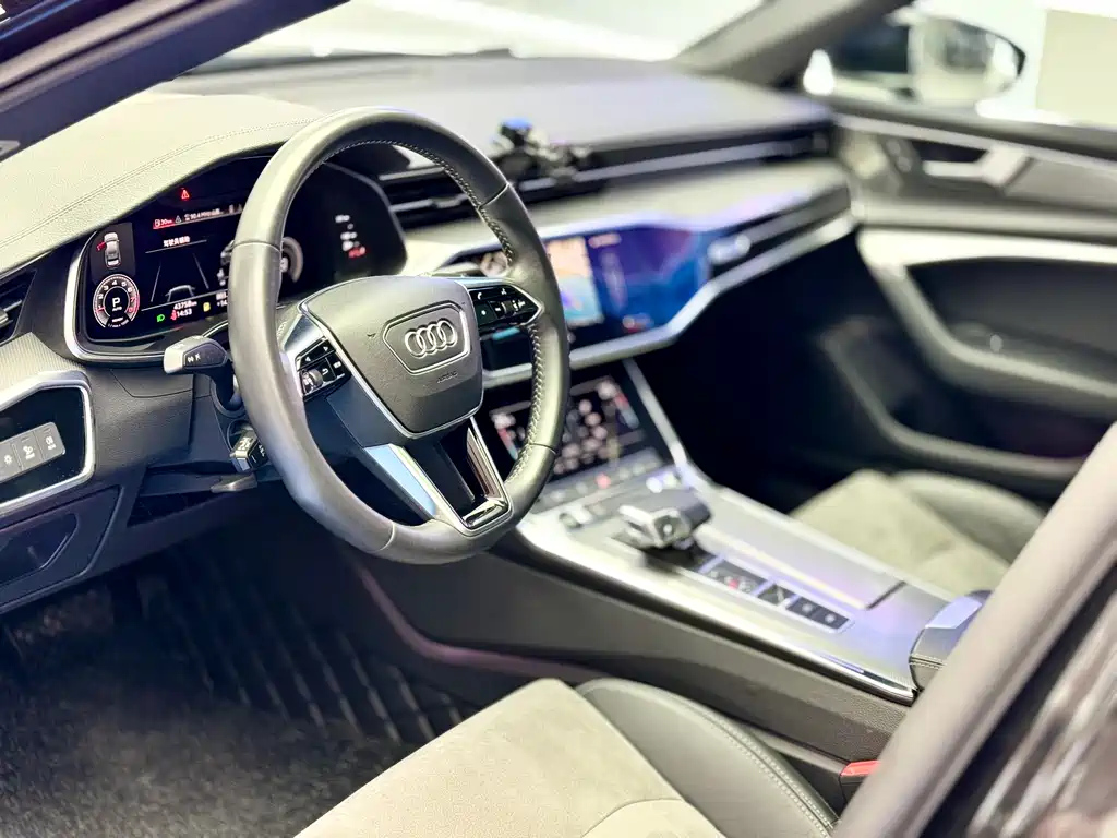 AUDI A6L 2021