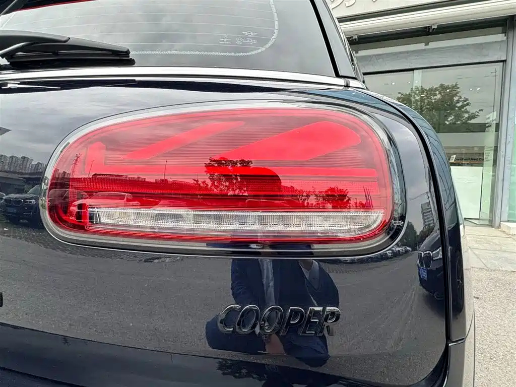 MINI CLUBMAN 2022