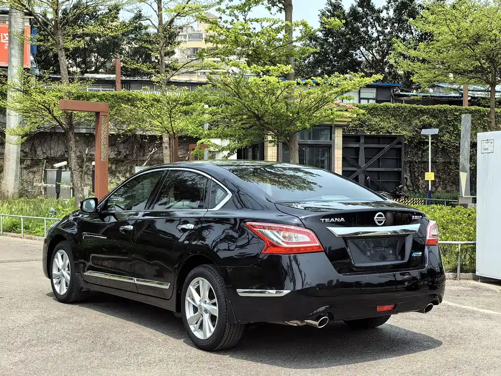 NISSAN TEANA 2014