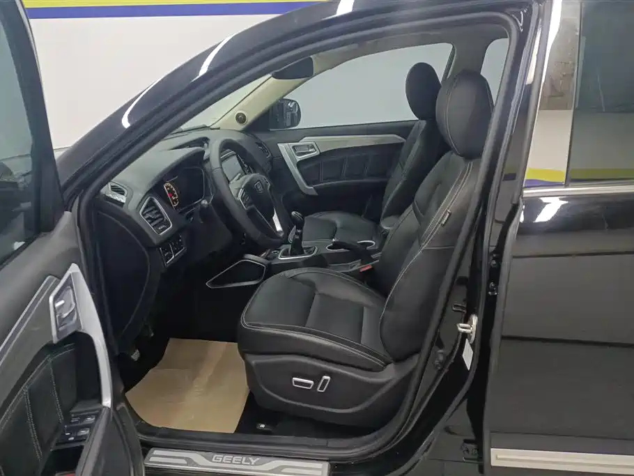 GEELY AUTO VISION X6 2017