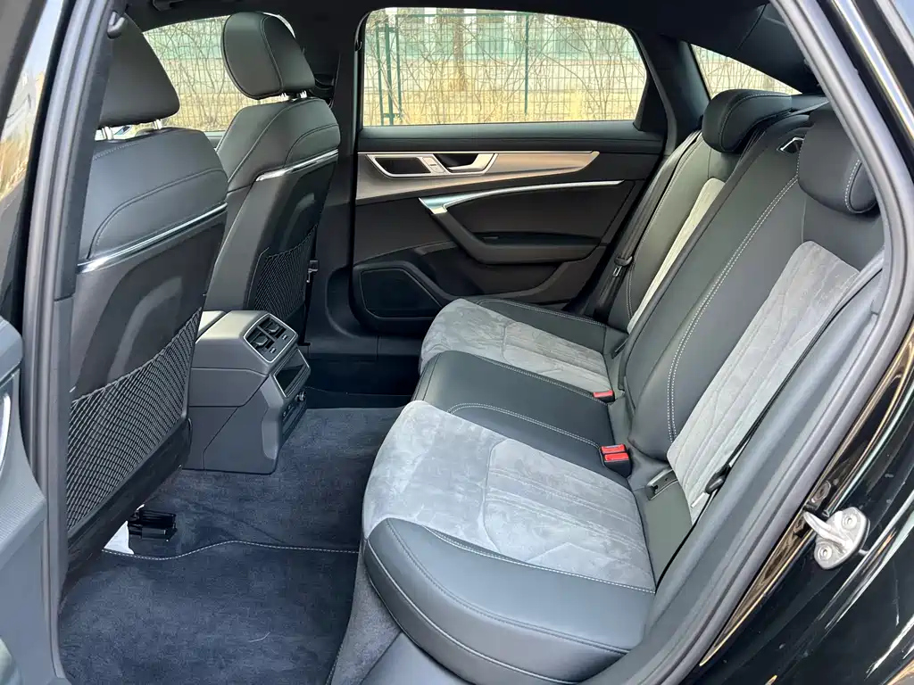 AUDI A6L 2023