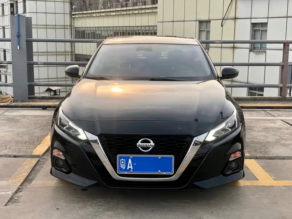 NISSAN TEANA 2021