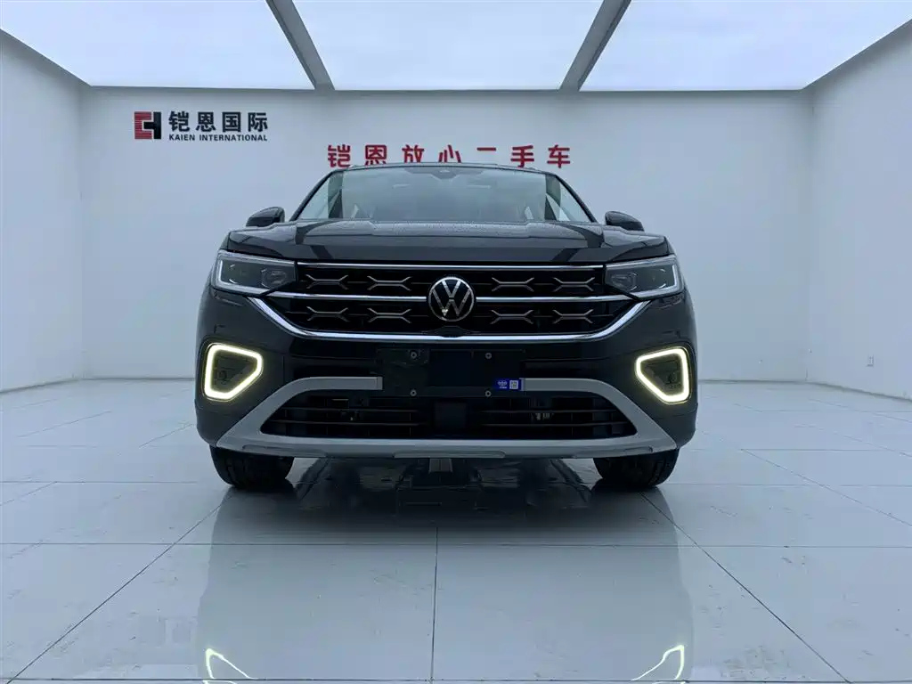 VOLKSWAGEN TAYRON 2024