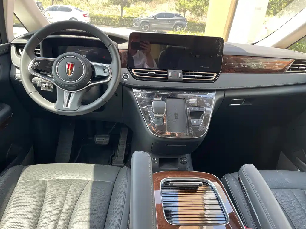 HONGQI HQ9 2023