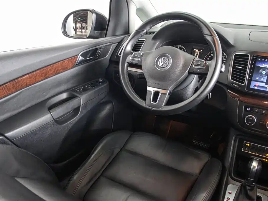 VOLKSWAGEN SHARAN 2014
