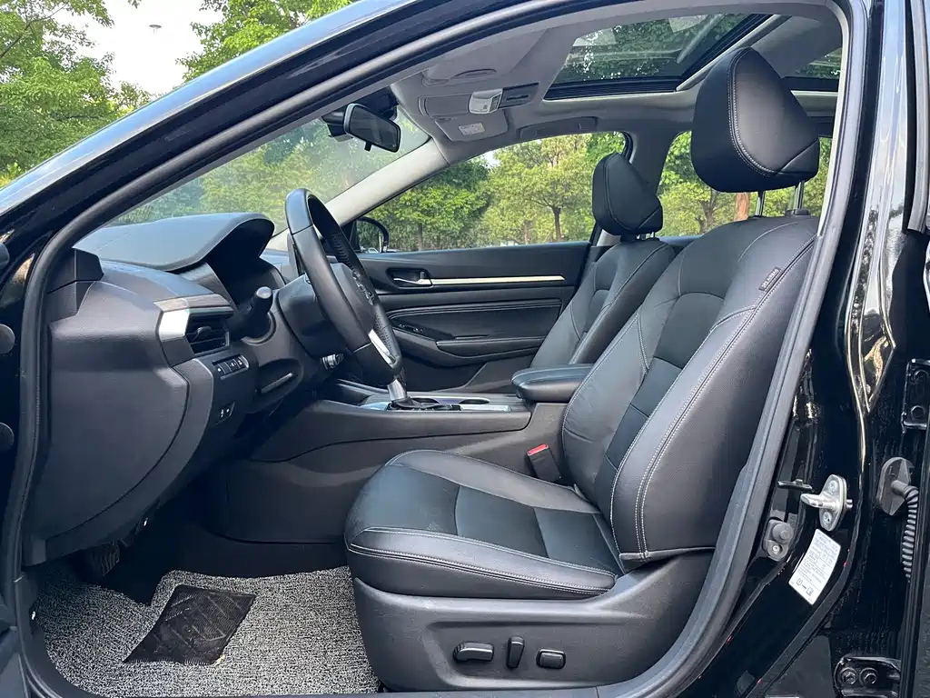 NISSAN TEANA 2021
