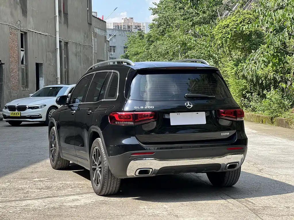 MERCEDES BENZ GLB 2021