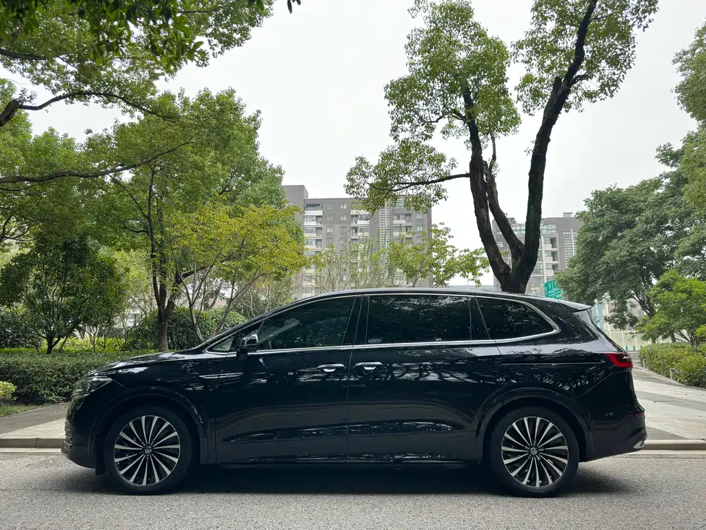 VOLKSWAGEN VILORAN 2020