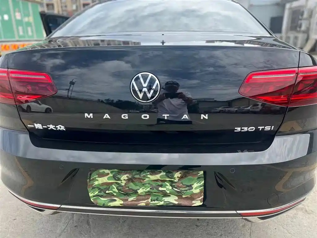 VOLKSWAGEN MAGOTAN 2020