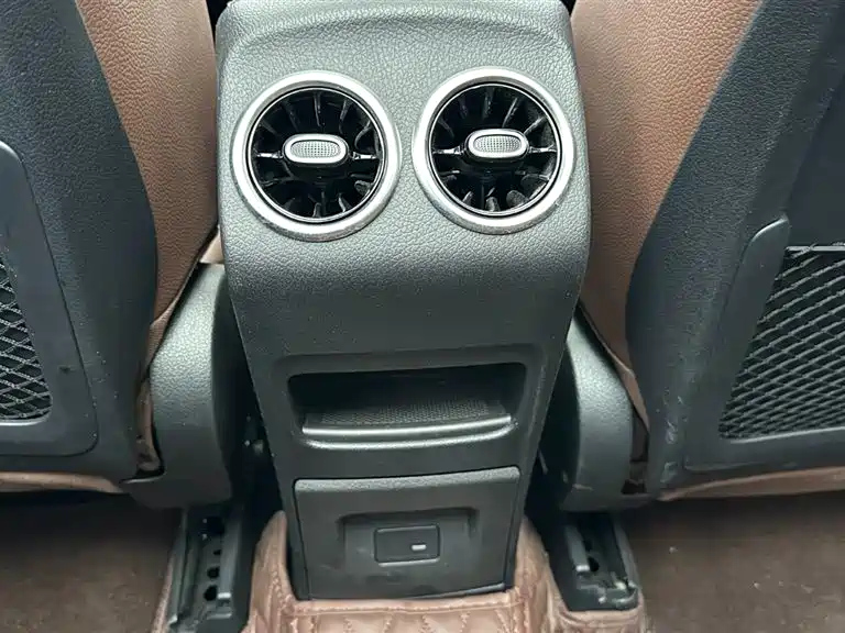 MERCEDES BENZ GLB 2022