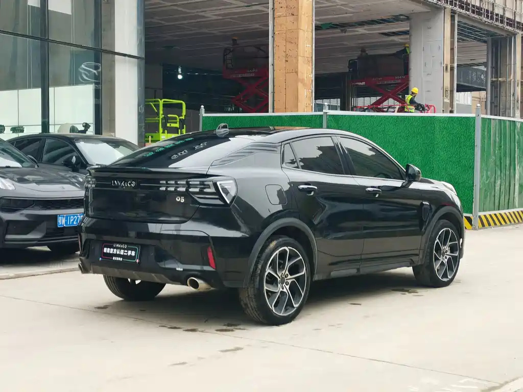 LYNK&CO 05 2021