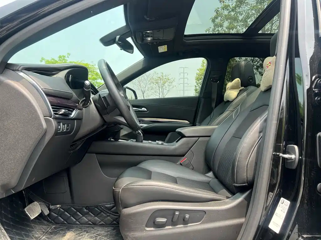 CADILLAC XT4 2022