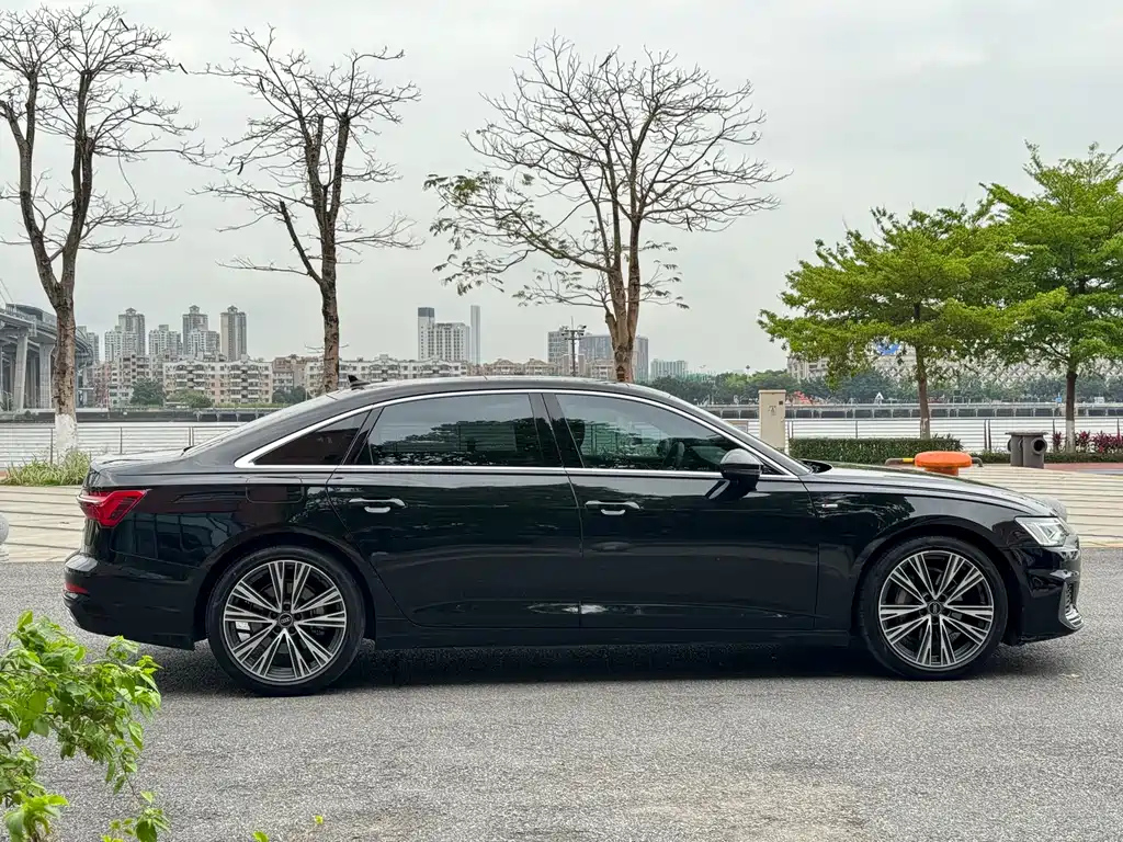 AUDI A6L 2022