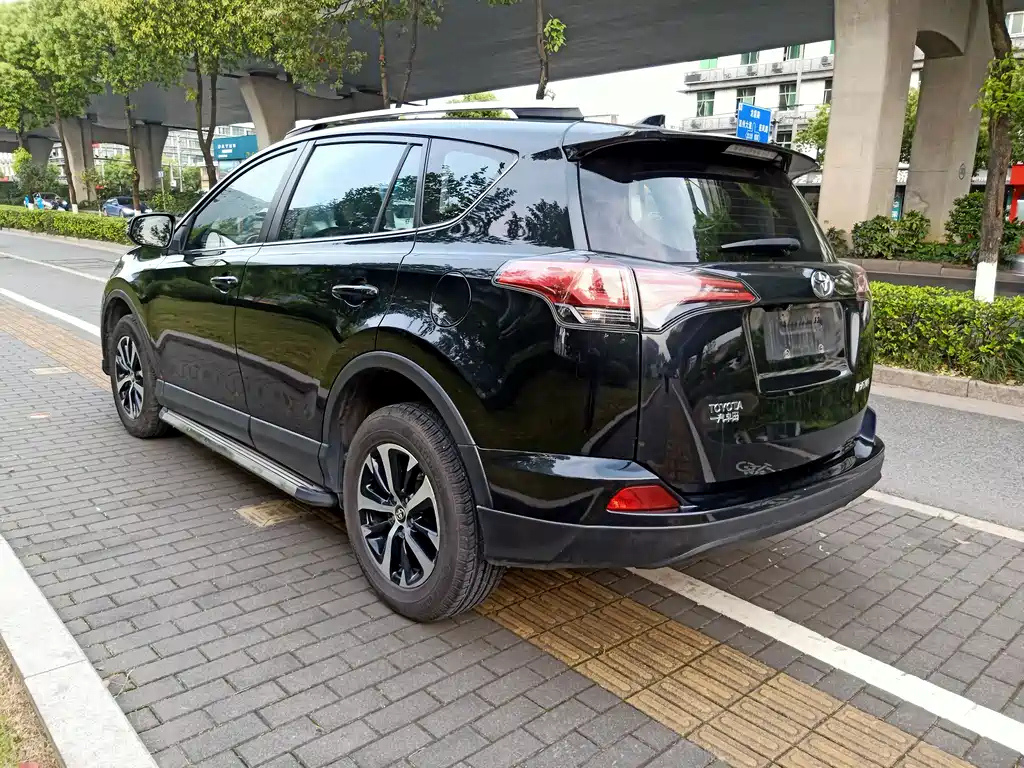 TOYOTA RAV4 RONGFANG 2018