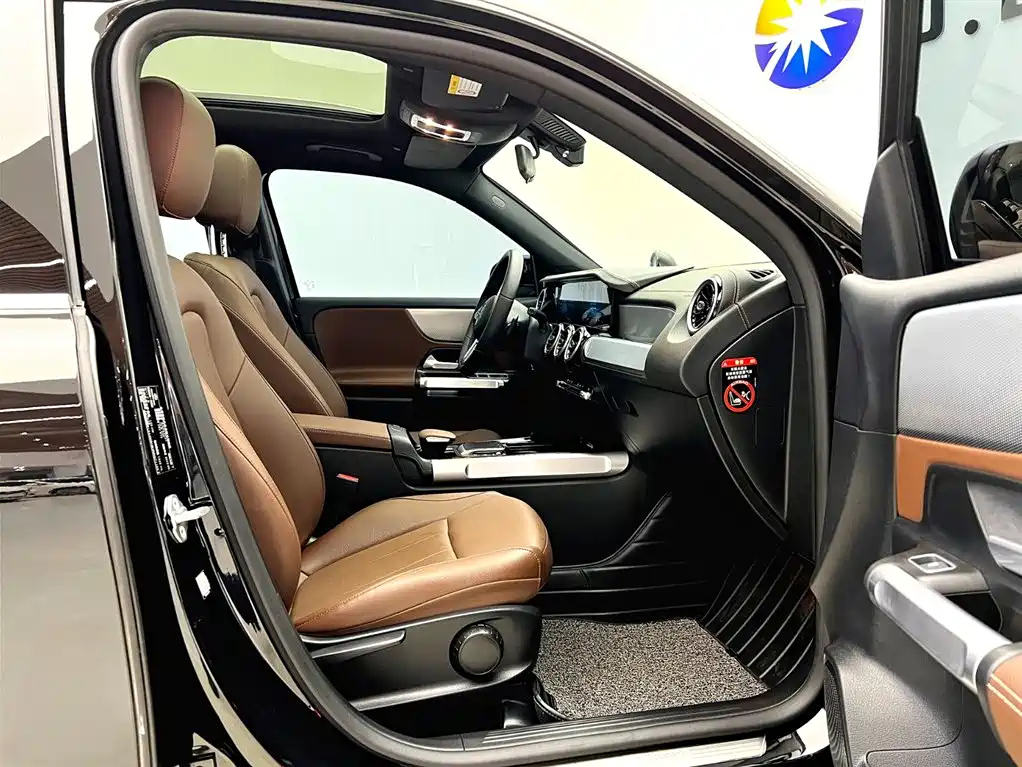 MERCEDES BENZ GLB 2022