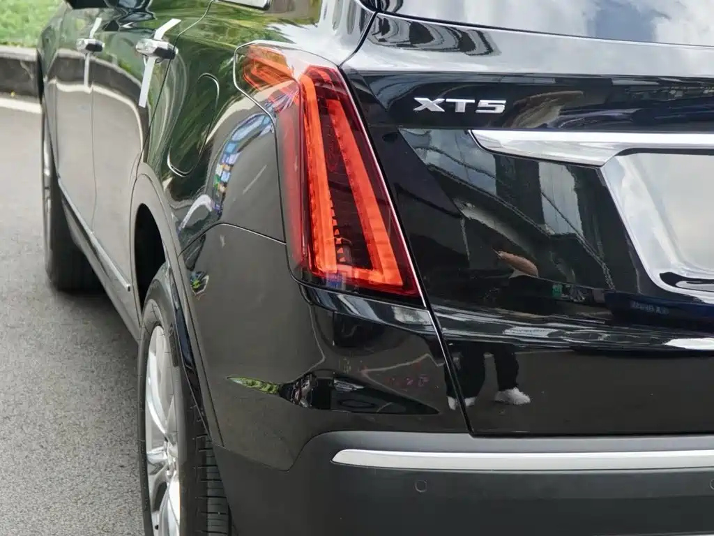 CADILLAC XT5 2020
