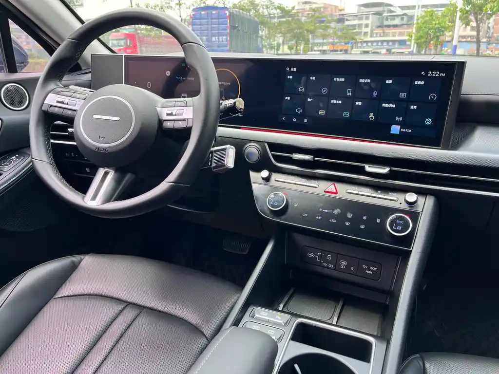 HYUNDAI SONATA 2024