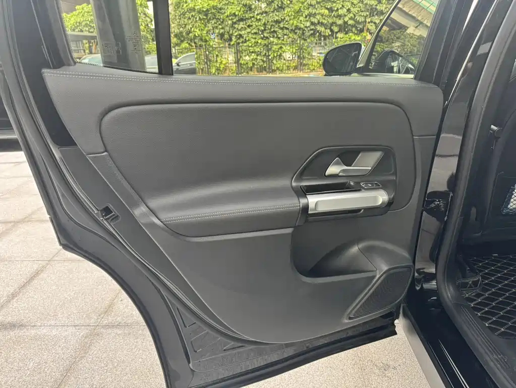 MERCEDES BENZ GLB 2022