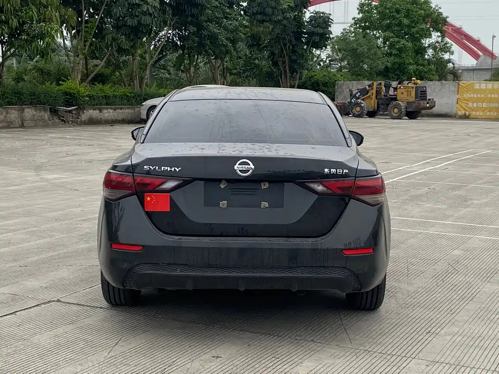 NISSAN SYLPHY 2021