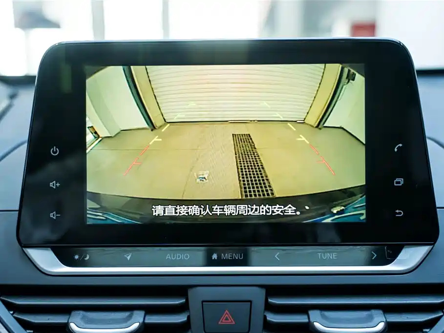 NISSAN TEANA 2022