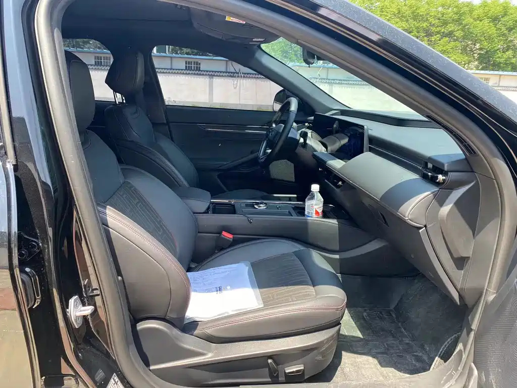 FORD MONDEO 2023