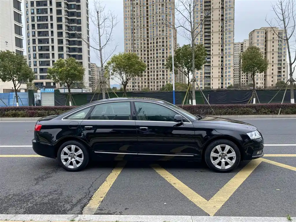 AUDI A6L 2010