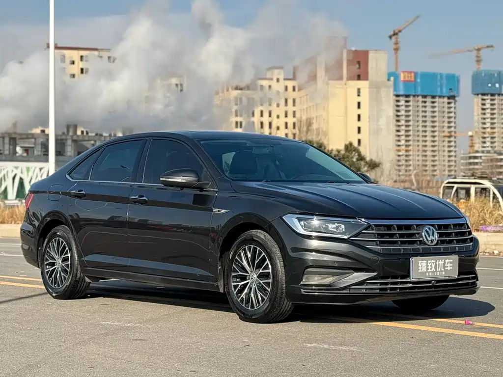 VOLKSWAGEN SAGITAR 2020