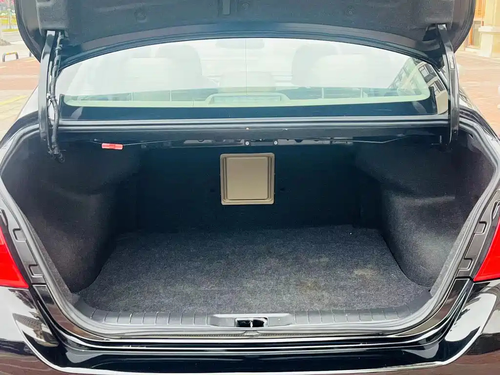 NISSAN TEANA 2019