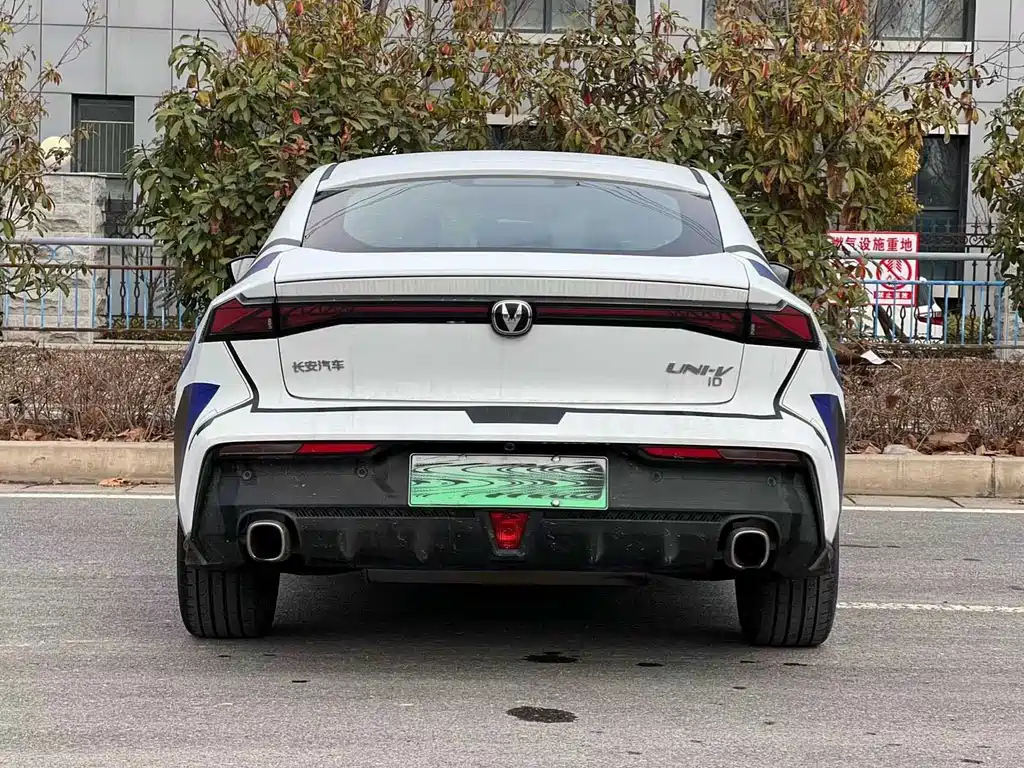 CHANGAN UNI-V SMART IDD 2023