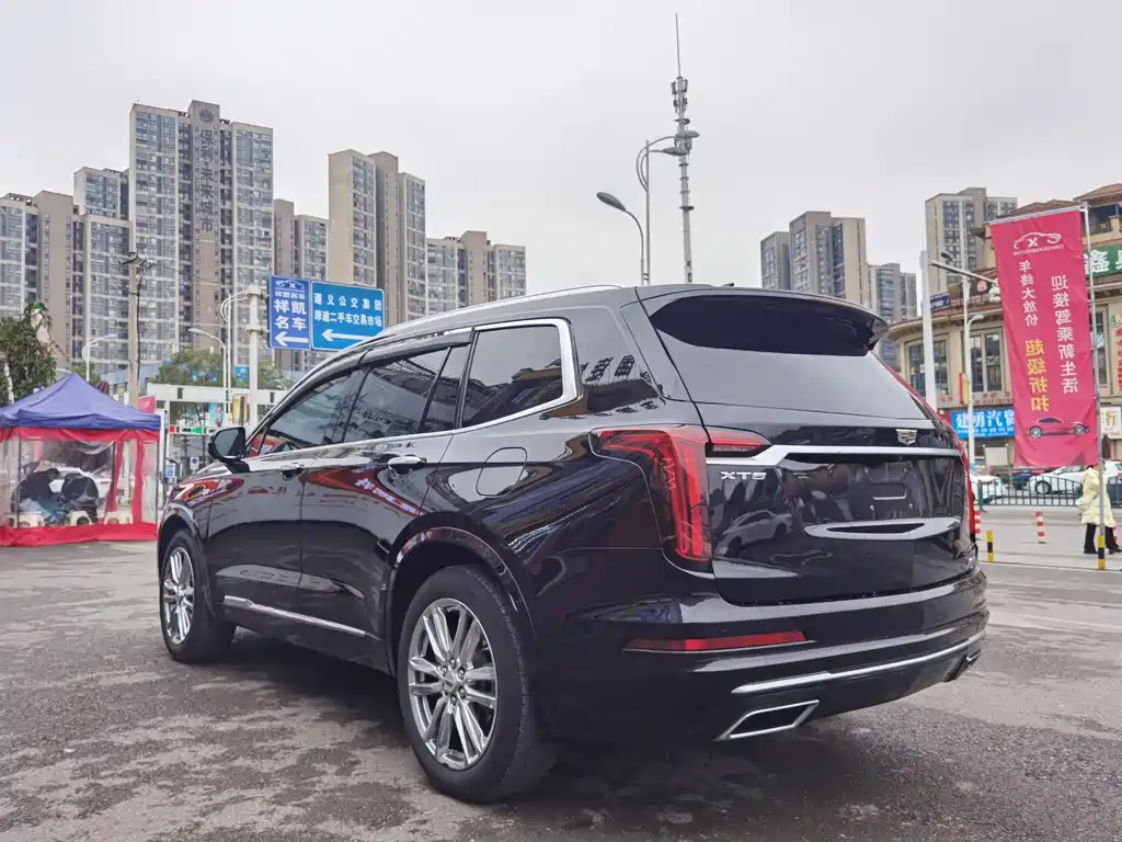 CADILLAC XT6 2021