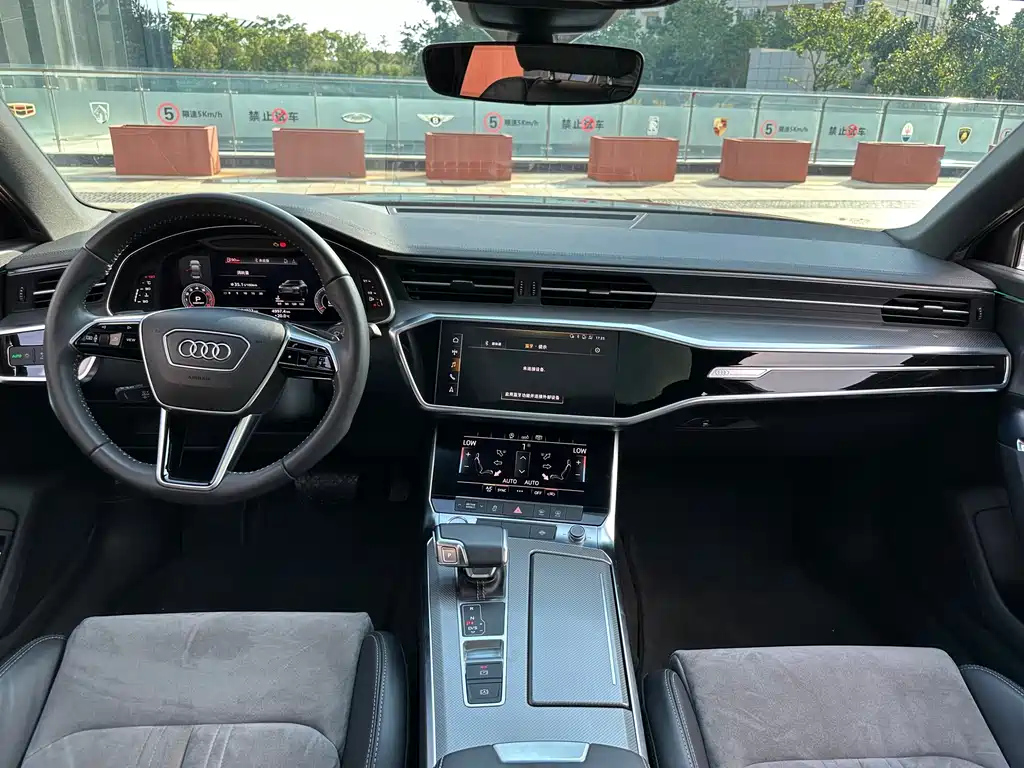 AUDI A6L 2020